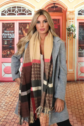Caramel wool scarf