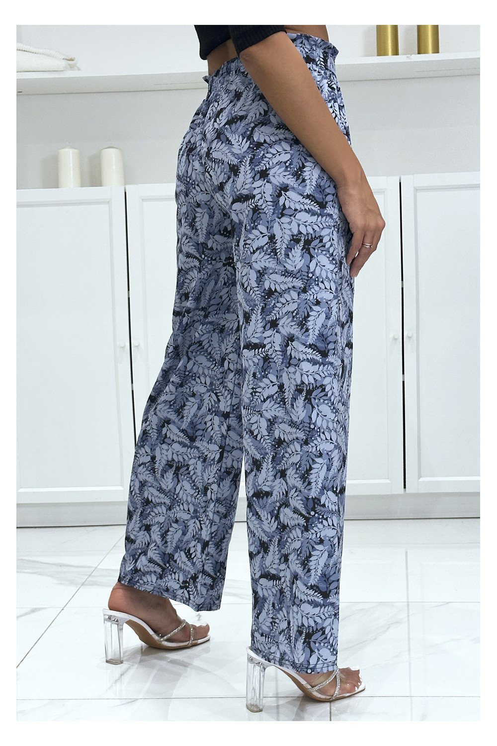 Palazzo pants with pretty navy leaf pattern
