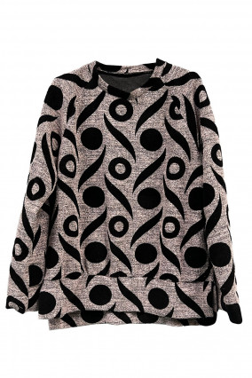 Pink loose sweater with black pattern