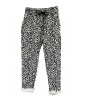 Pantalones con estampado de leopardo en blanco y negro