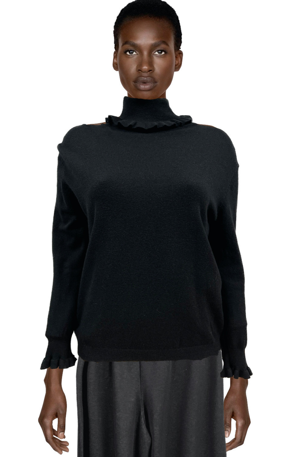 Slim black sweater