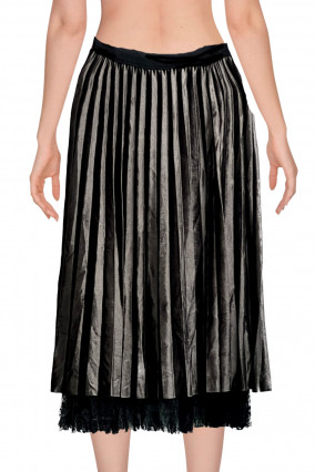 Khaki pleated skirt