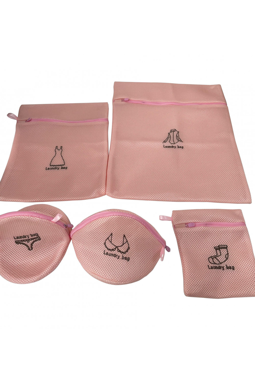 Set of pink pouches for washing your lingerie