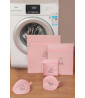 Set di pochette rosa per lavare la biancheria