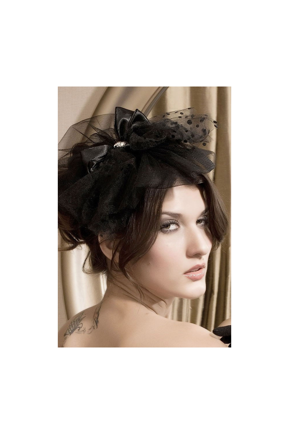 Black fascinator with satin bow