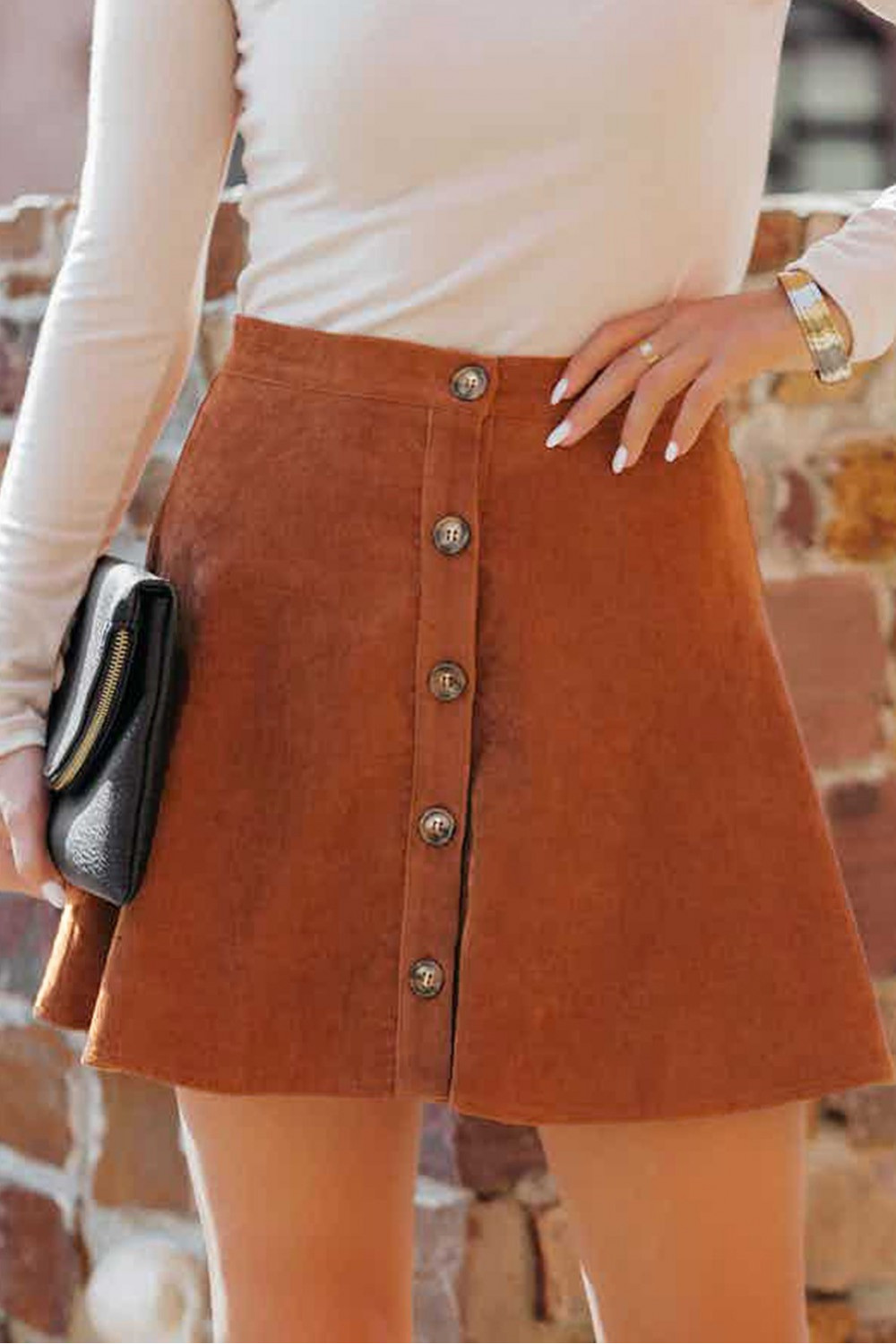 Minifalda de pana marrón con botones delanteros