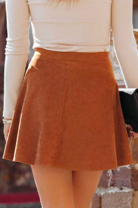 Mini-jupe marron en velours côtelé