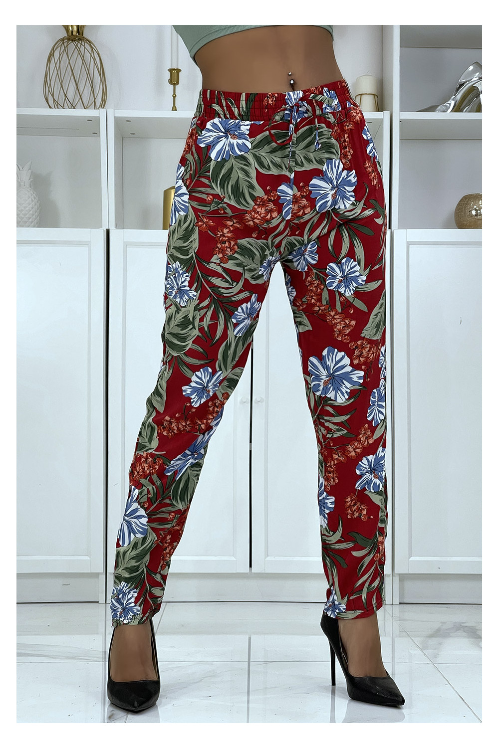 Pantalon fluide bordeaux à motif floral B-21 - 1